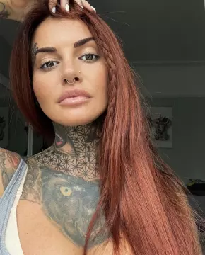 Nadiiiineeee image 0